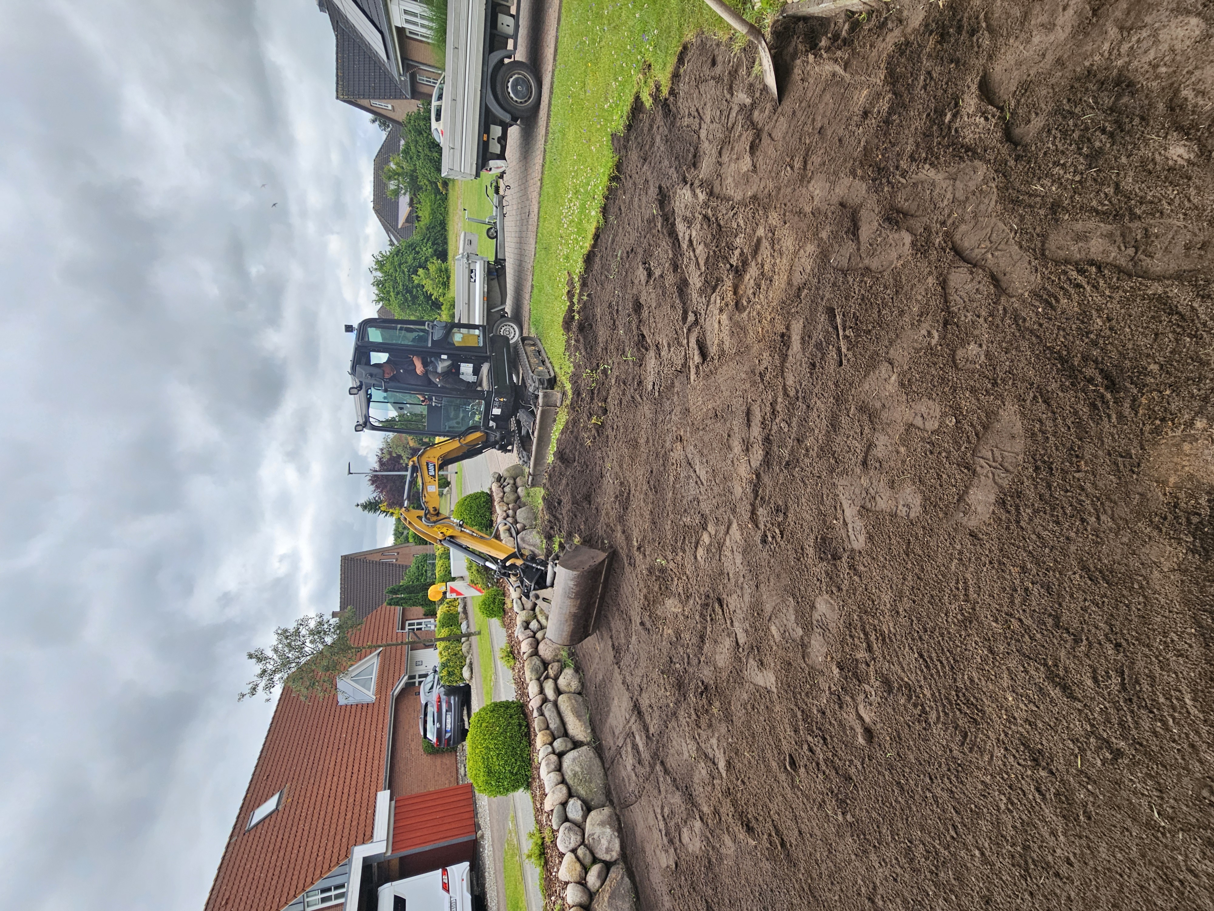 Gartengestaltung & Außenanlagen von Erd- und Baggerarbeiten Funk
